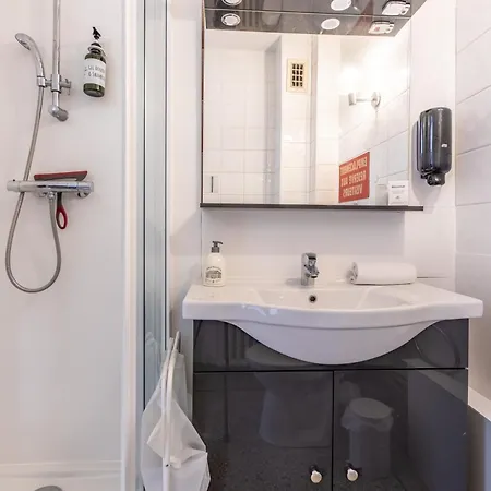 Cosy T1 Lavoisier Equipee Avec Balcon Cl-fd Daire *