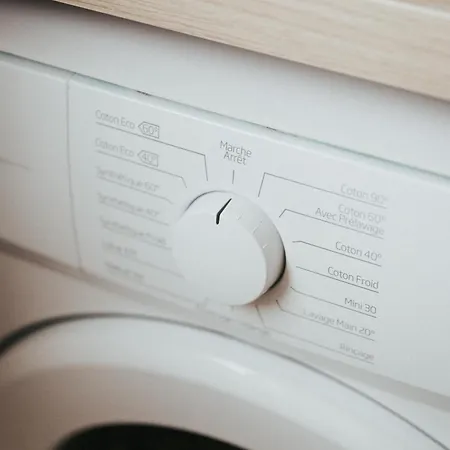 Cosy T1 Lavoisier Equipee Avec Balcon Cl-fd Daire *