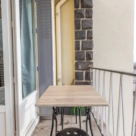 Cosy T1 Lavoisier Equipee Avec Balcon Cl-fd *